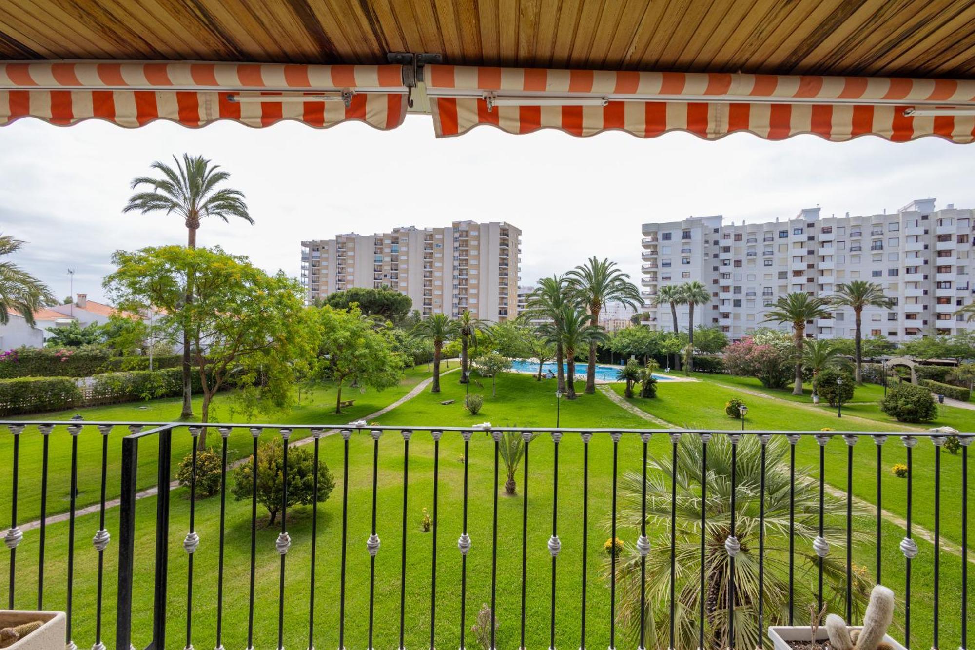 Апартаменти Residencia De Lujo Frente Al Mar Playa de Gandia Екстер'єр фото